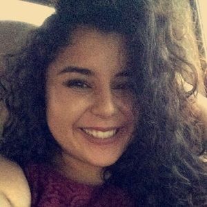 Meet your Posher, Andrea